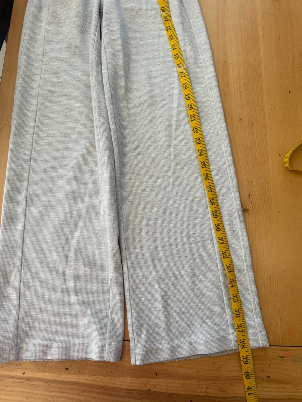 Lululemon Scuba Mid-Rise Wide-Leg Pant Waffle